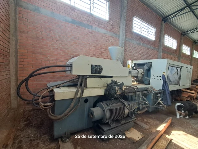 Máquina Injetora