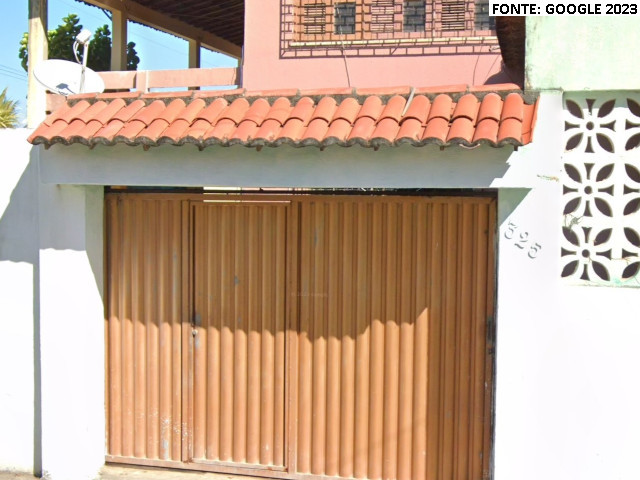 Casa c/ 150m² - Terreno c/ 204m²