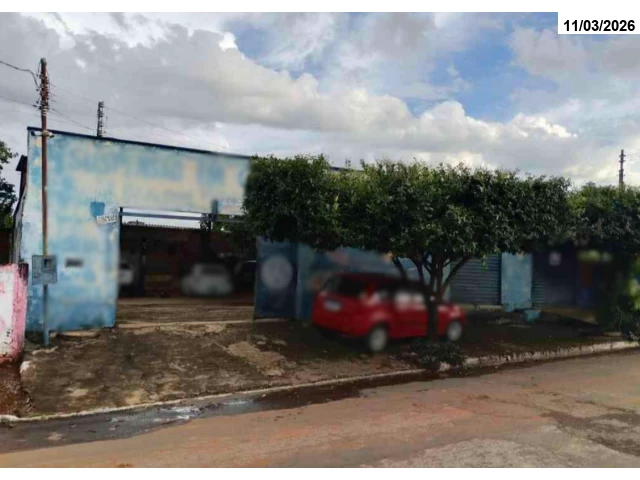 Edificações - Terreno c/ 450m²