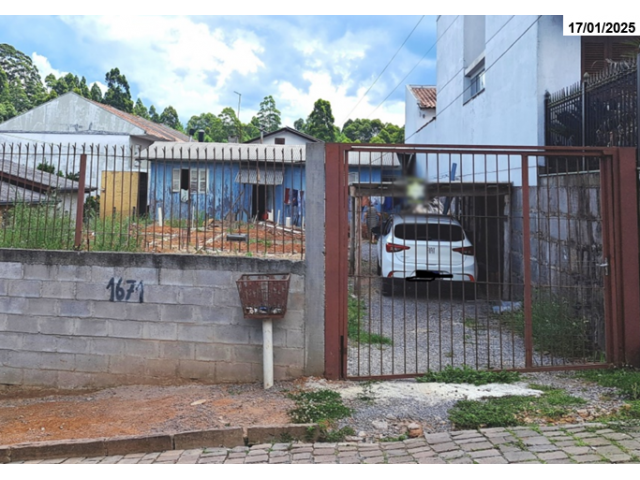 Casa de Madeira - Terreno 360m²
