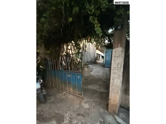 Casa e sobrado - Terreno c/ 360m²