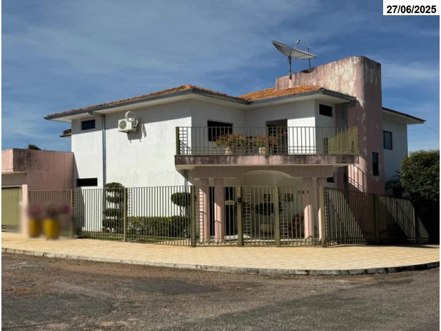 Sobrado - Terreno c/ 245,03m²