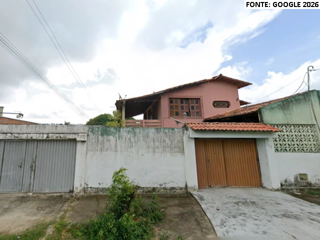 Casa c/ 150m² - Terreno c/ 204m²