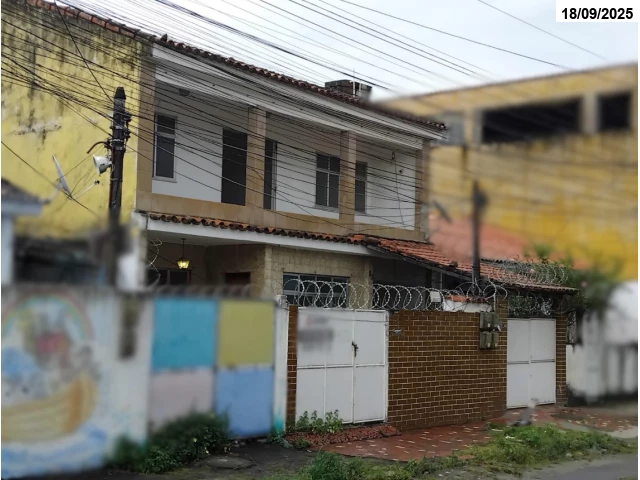 Sobrado c/ 95m² - Terreno c/ 149,52m²