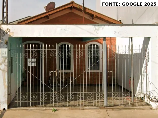 Casa c/ 100m² - Terreno c/ 287,50m²