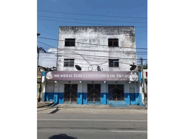 Edificação - Terreno c/ 396m²