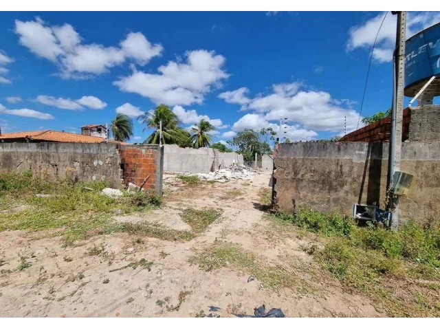 Terreno c/ 647,50m²