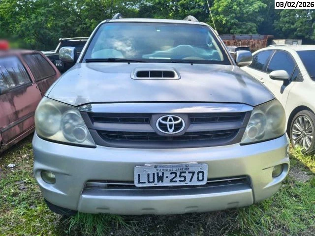 I/Toyota Hilux SRV 4X4