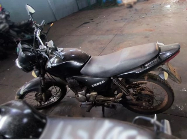 Lote com 6 motos
